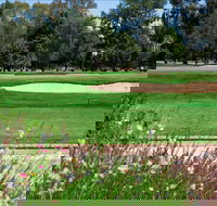 Howlong Golf Resort - Accommodation 4U