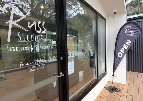 Russ Studios - Accommodation 4U 2