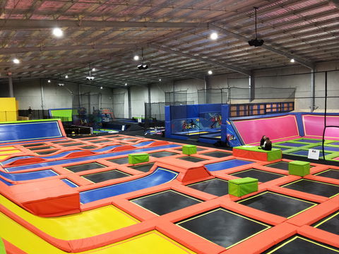 Xtreme Bounce - Accommodation 4U 1