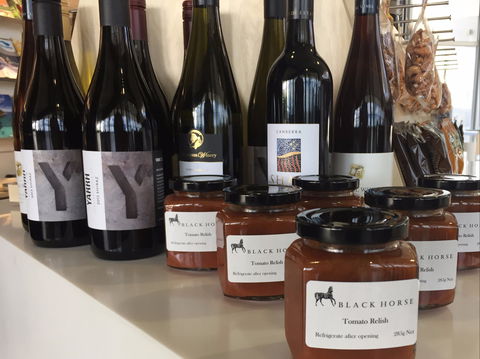 Canberra And Region Visitors Centre - Accommodation 4U 2