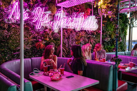 Holey Moley Northbridge - Accommodation 4U 2