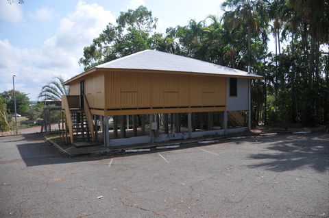 Roadmaster's House - Accommodation 4U 1