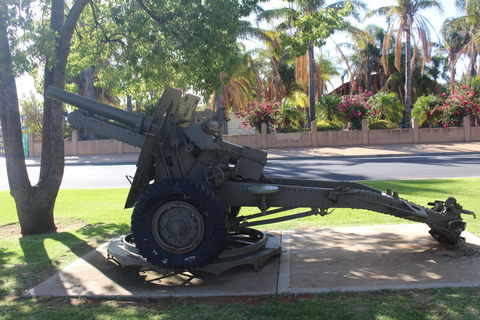 War Gun Trophy - Accommodation 4U 1