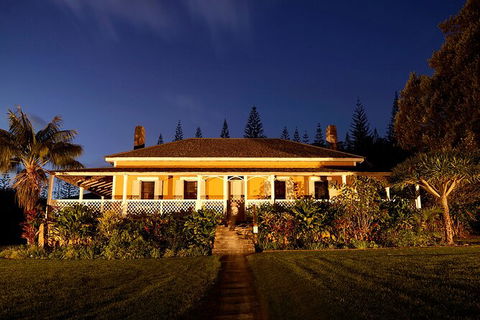 1856 The Untold Story - Accommodation 4U 1