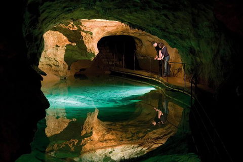 Jenolan Caves: Extended Orient Cave Tour - Accommodation 4U 1