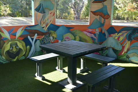 Howlong's Enchanted Hut - Accommodation 4U 1