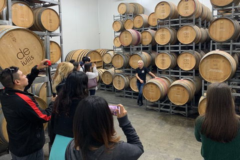 Hunter Valley Small Group Wine, Gin, Cheese & Chocolate Tour - Accommodation 4U 8