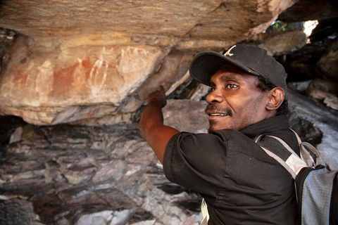 Arnhem Land Injalak Hill Full-Day Tour From Darwin - Accommodation 4U 2