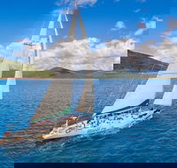 2-Night Whitsundays Sailing Cruise incl. Whitehaven Beach  Great Barrier Reef - Accommodation 4U