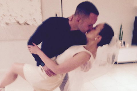 Elope In Paradise - Weddings At Mission Beach - Accommodation 4U 0