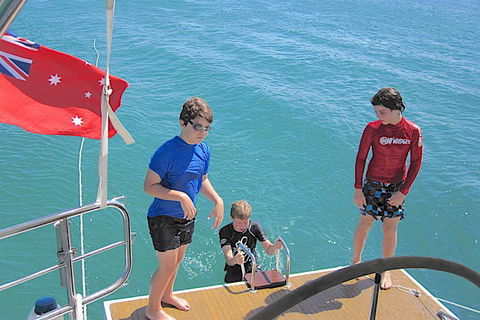 Sailing Curlew Escape On Moreton Bay - Accommodation 4U 9