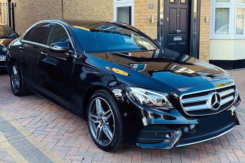 Departure Private Transfers: Brisbane To Brisbane Airport BNE In Business Car - Accommodation 4U 5