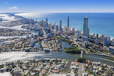 Departure Private Transfers From Gold Coast City To Gold Coast Airport OOL - Accommodation 4U 3