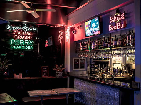 Harbour View Hotel - Accommodation 4U 4