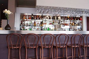 Otis - Accommodation 4U 0