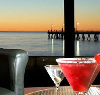 Horizons Cocktail Lounge - Accommodation 4U