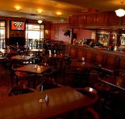 Gilroy's Hotel - Accommodation 4U
