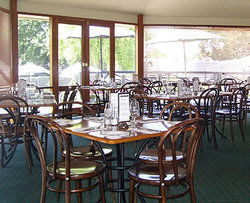 Oakbank Hotel - Accommodation 4U 1