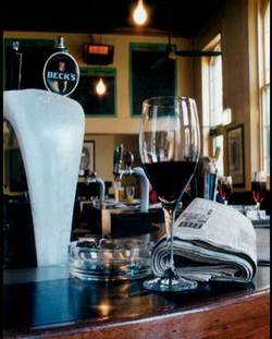 Exeter Hotel - Accommodation 4U 1
