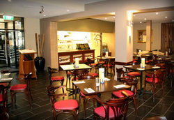 Castello's Foresters Arms Hotel - Accommodation 4U 1