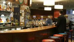 Off Broadway Hotel - Accommodation 4U 2