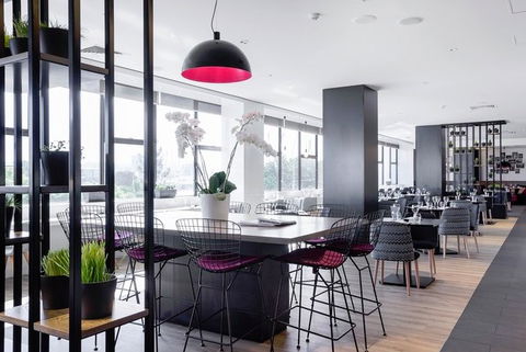 MRepublic Restaurant, Bar And Lounge - Accommodation 4U 1