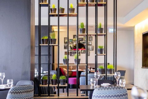 MRepublic Restaurant, Bar And Lounge - Accommodation 4U 3