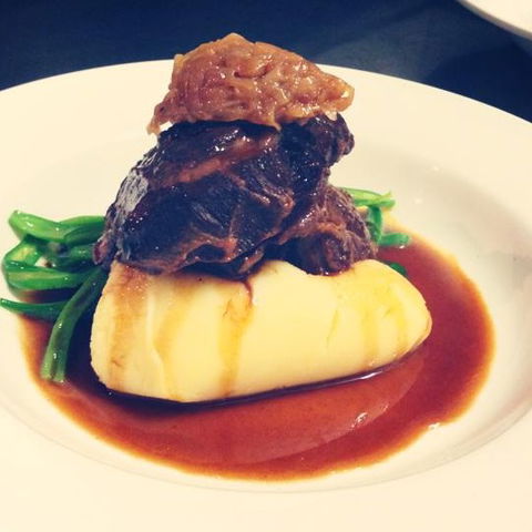 Vine Restaurant - Accommodation 4U 3