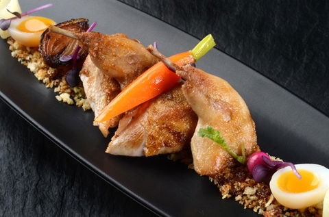 Room81 - Lounge Bar Dining - Accommodation 4U 6