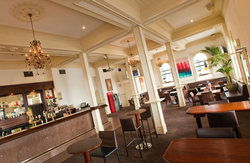 Melbourne Hotel Perth - Accommodation 4U 1