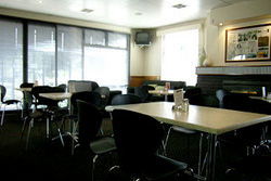 Riverview Hotel & Kains Bar & Restaurant - Accommodation 4U 2