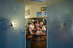 Gilhooleys Irish Bar & Restaurant - Strathpine - Accommodation 4U 3