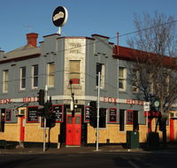 The Fox Hotel - Accommodation 4U