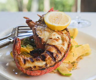Chris's Beacon Point Restaurant - Accommodation 4U 2