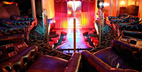 Hollywood Showgirls - Accommodation 4U 4