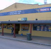 The Lake George Hotel - Accommodation 4U