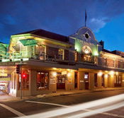 Town Hall Hotel - Accommodation 4U