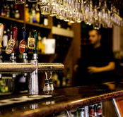 Robert Burns Hotel - Accommodation 4U