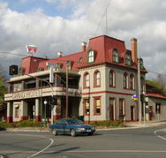 The Grand Hotel Healesville - Accommodation 4U