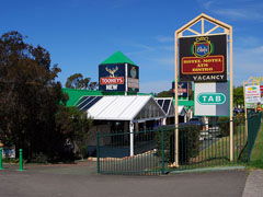 Oaks Hotel - Accommodation 4U 1