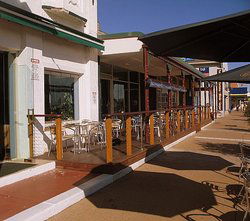 Stella's Dromana Hotel - Accommodation 4U 2