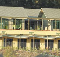 Cypress Lakes Golf  Country Club - Accommodation 4U