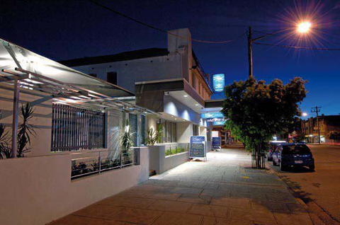 Bank Hotel - Accommodation 4U 2