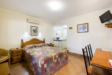 Glenmore Hotel-Motel - Accommodation 4U 1
