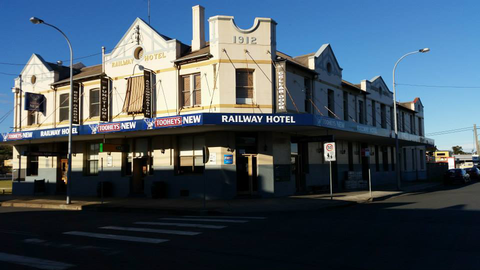 Railway Hotel - Accommodation 4U 1