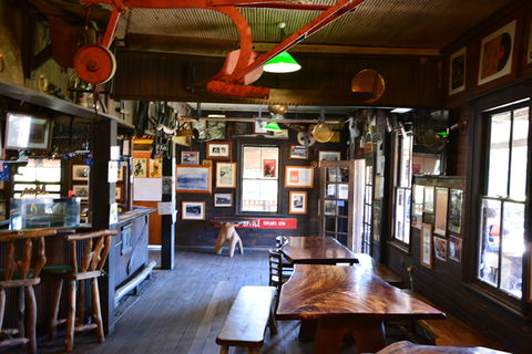 The Pub With No Beer - Accommodation 4U 1