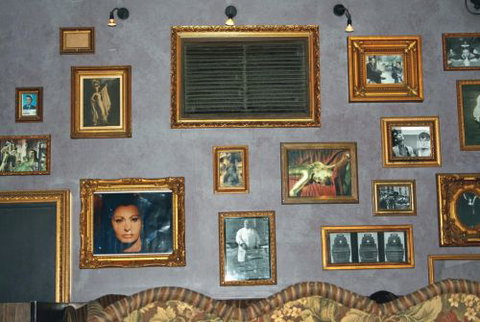 The Gin Palace - Accommodation 4U 0