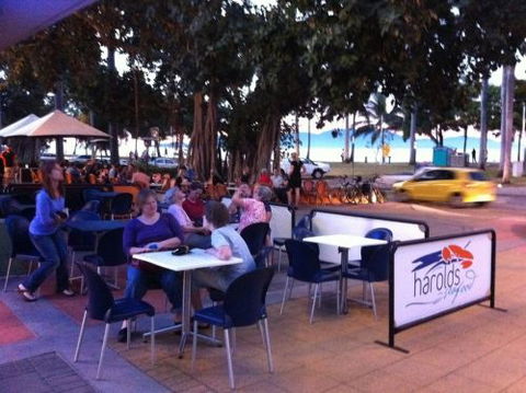 Harolds Seafood On The Strand - Accommodation 4U 5