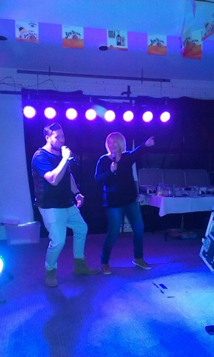 Hits Alive Karaoke & DJ's - Accommodation 4U 1