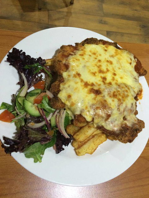 Coomera Waters Tavern - Accommodation 4U 0